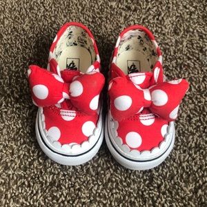 Disney Minnie Mouse vans size 4